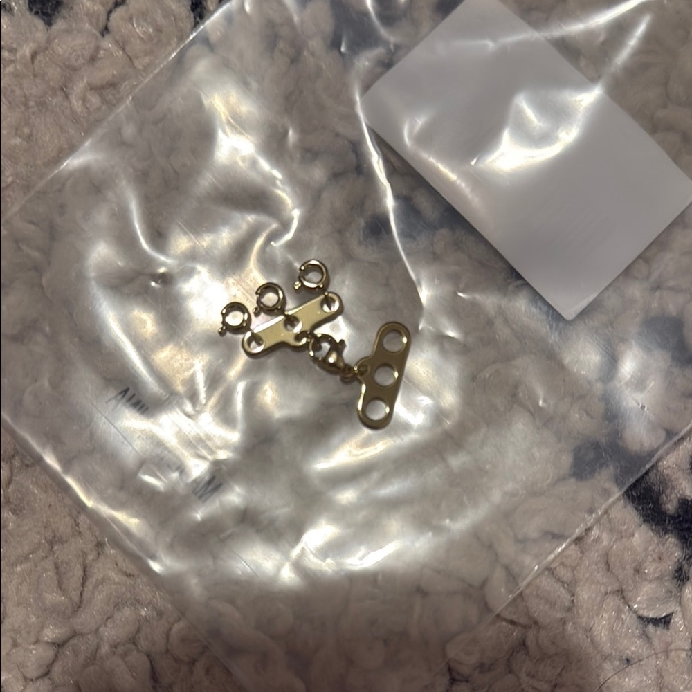 Elegant Gold Necklace Chain Connector - NEW